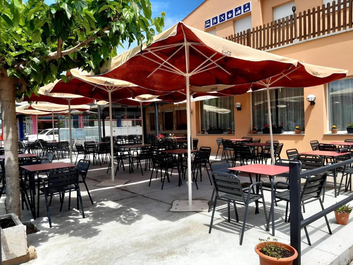 Hostal Mas Ferrer Cornellá de Terri Zewnętrze zdjęcie