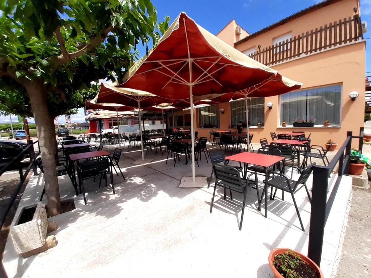 Hostal Mas Ferrer Cornellá de Terri Zewnętrze zdjęcie