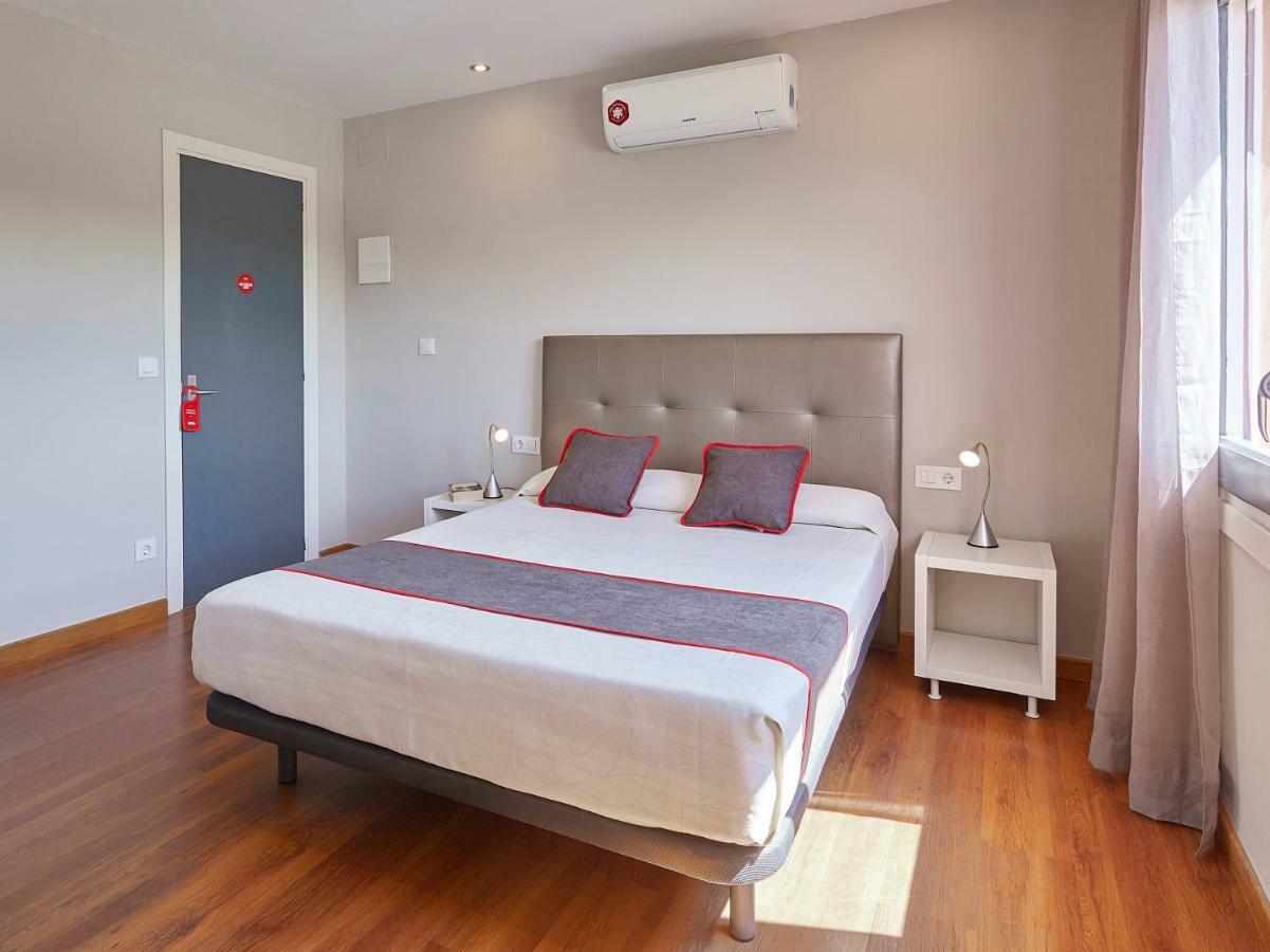 Hostal Mas Ferrer Cornellá de Terri Zewnętrze zdjęcie