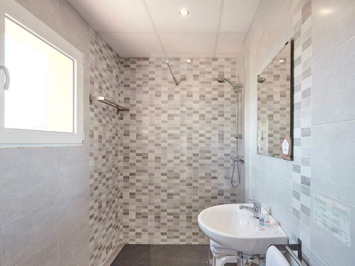 Hostal Mas Ferrer Cornellá de Terri Zewnętrze zdjęcie