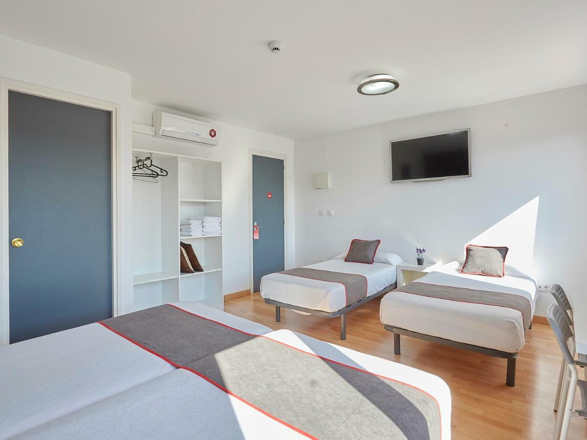 Hostal Mas Ferrer Cornellá de Terri Zewnętrze zdjęcie
