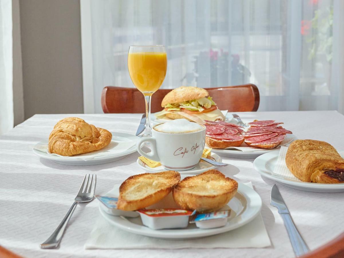 Hostal Mas Ferrer Cornellá de Terri Zewnętrze zdjęcie