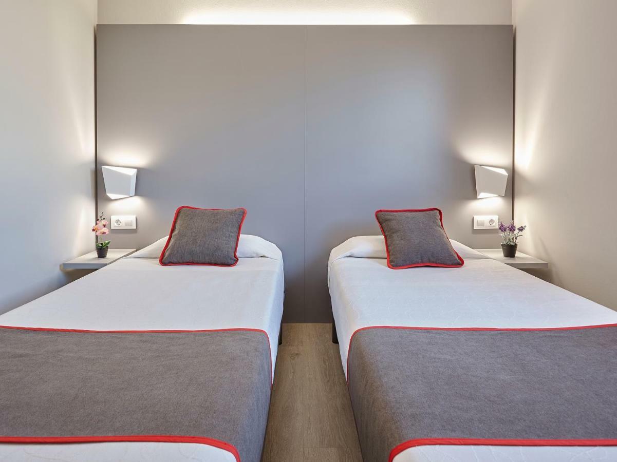 Hostal Mas Ferrer Cornellá de Terri Zewnętrze zdjęcie